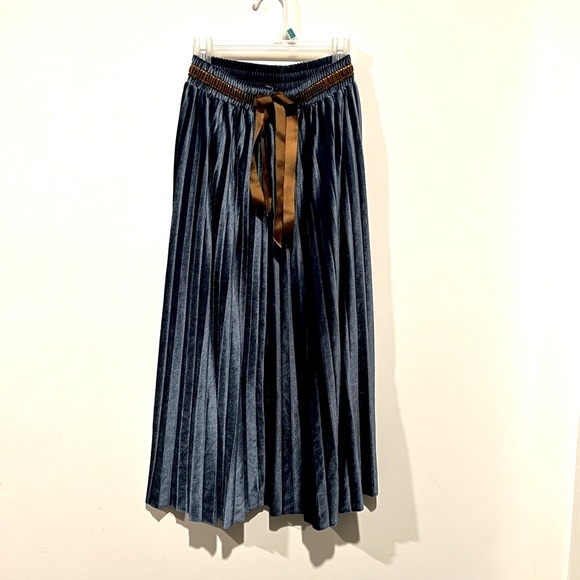 Velvet Pleated Skirt Vintage - Picture 1 of 4